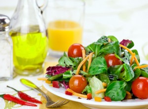 Salat mit Dressing