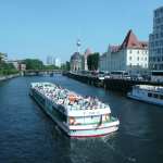 Bootsfahrt auf der Spree durch Berlin